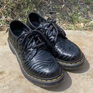 Dr. Martens 1461 oxfords zebra embossed size 5 grunge y2k hipster steampunk